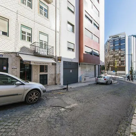 Picoas Artistic Flat Apartman