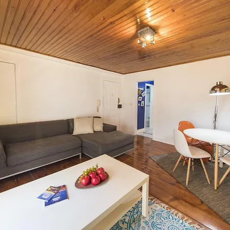 Picoas Artistic Flat