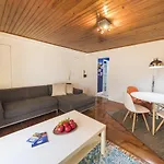 Picoas Artistic Flat